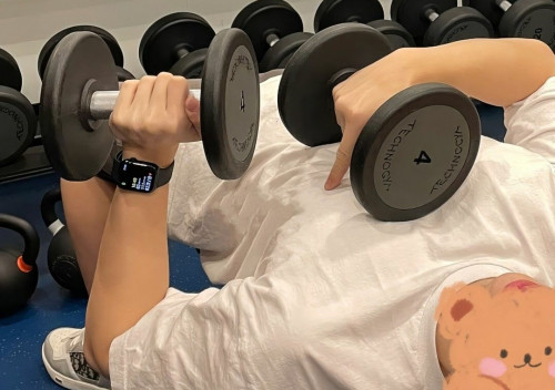 Chàng trai 26 tuổi mắc sùi mào gà sau khi tập gym - Ảnh 1.