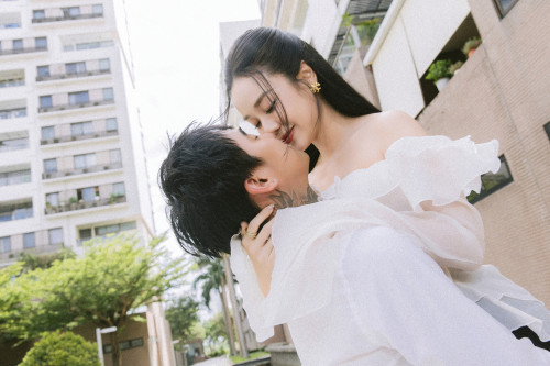Cindy Lư và Đạt G trong lễ cưới