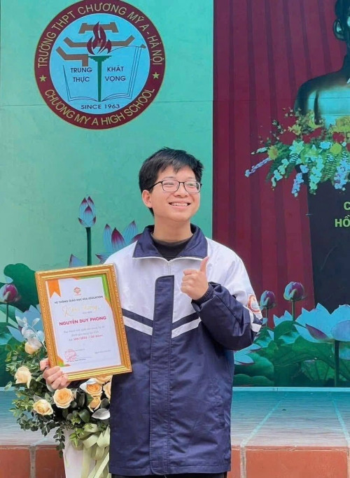 Nguyễn Duy Phong - Thủ khoa khối A00