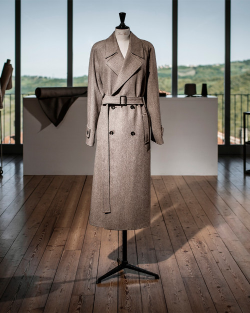 Loro Piana - Giá bán và chi phí sản xuất chênh lệch lớn