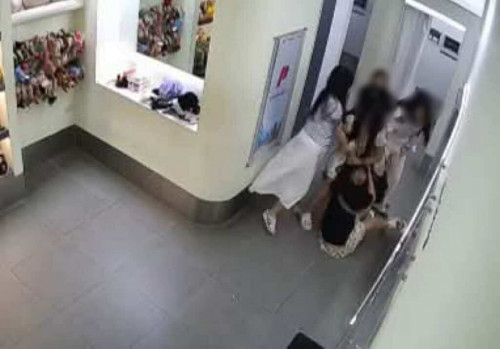 Vụ hành hung 2 cô gái tại Photobooth: Công ty Hàn Quốc xin lỗi, sa thải nhân viên có hành vi sai phạm- Ảnh 2.