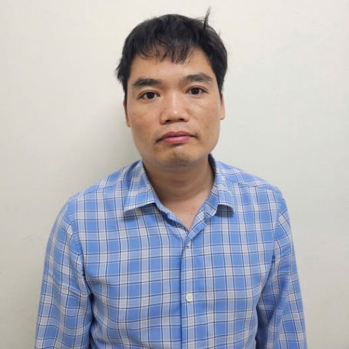 Tài xế say rượu lái xe tông hàng loạt phương tiện ở Hà Nội