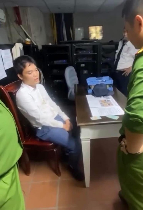 Vụ tai nạn liên hoàn tại Hà Nội - Ảnh 1.