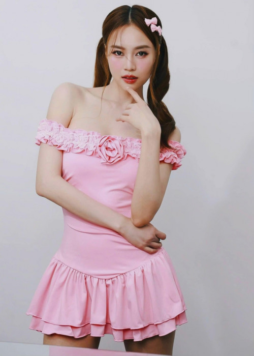 Ninh Dương Lan Ngọc quyết định du học tại Úc