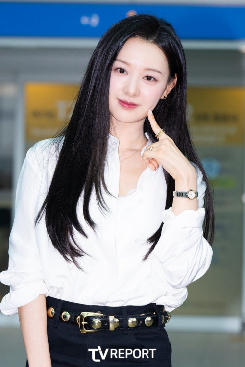 Kim Ji Won tại sự kiện