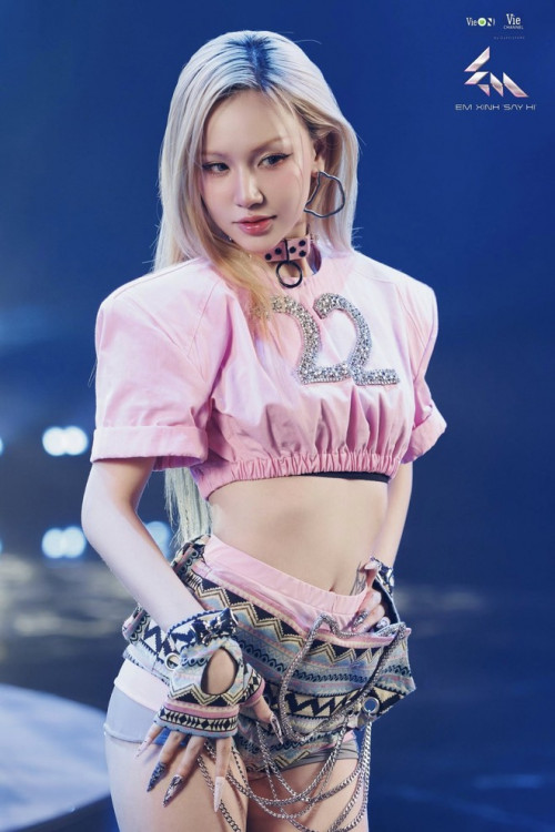 Cú twist Livestage 4