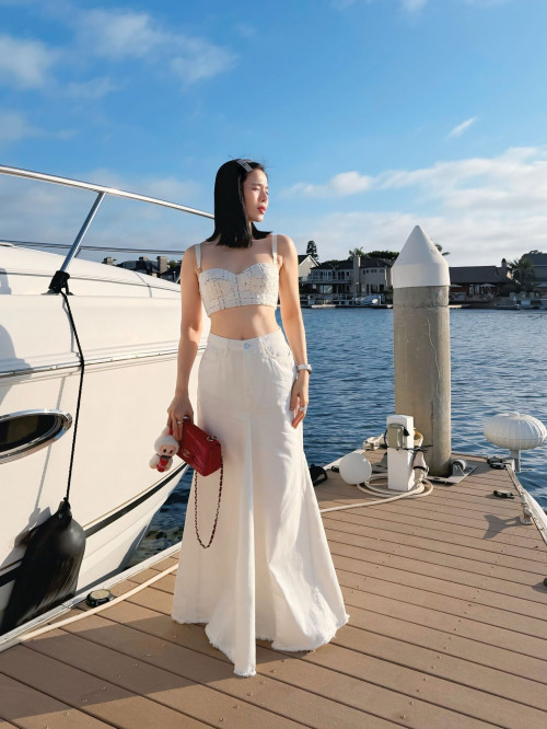 Lệ Quyên 45 tuổi