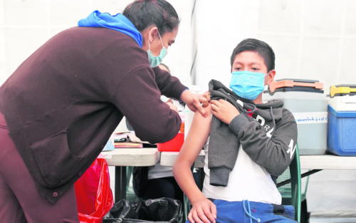 Những lưu ý khi tiêm vắc xin HPV cho trẻ.