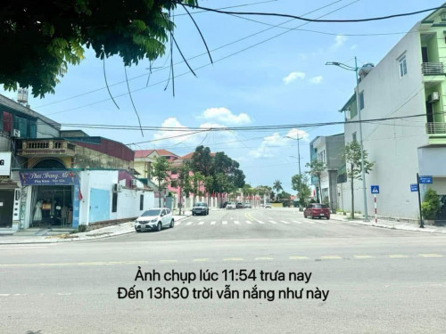 Trước giông lốc, Hạ Long vẫn nắng gắt