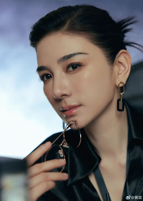 Hoàng Thiên Linh - quyết định theo đuổi ước mơ làm idol