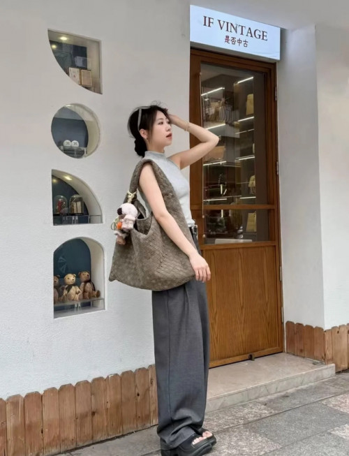 Túi 150 triệu của Bottega dính phốt- Ảnh 9.