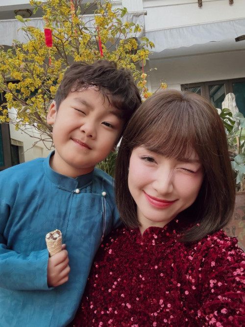 Hình ảnh Bo, con trai Hòa Minzy