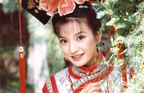 Triệu Vy - "Én nhỏ" quốc dân vụt tắt hào quang vì bị 'phong sát'- Ảnh 1.