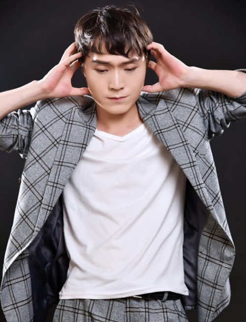 Diễn viên Trương Nhật Dương