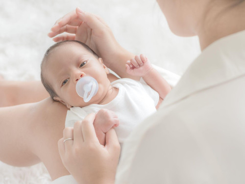 Vắc xin cúm cho mẹ bầu.