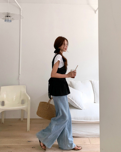 Quần jeans ống suông