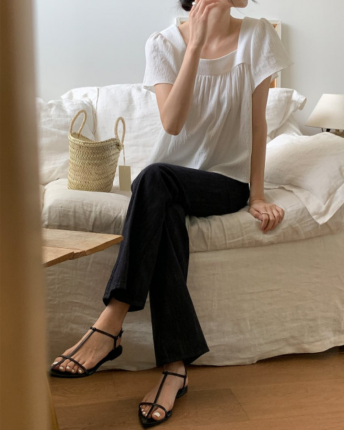 Quần jeans đen
