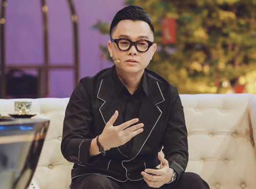 Công Trí độc thân ở tuổi 47