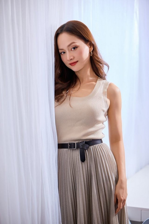 Lan Phương mạnh mẽ