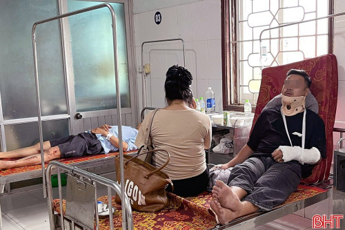 Thông tin mới nhất về sức khỏe 15 nạn nhân vụ lật xe khách kinh hoàng ở Hà Tĩnh