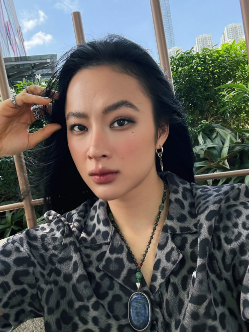 Angela Phương Trinh gây chú ý!