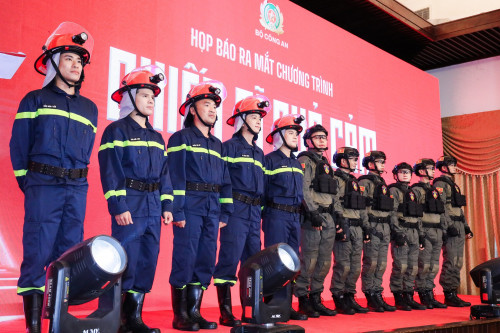Tập 1 Chiến Sĩ Quả Cảm
