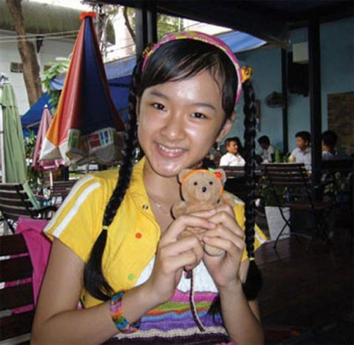 Angela Phương Trinh tham gia showbiz.