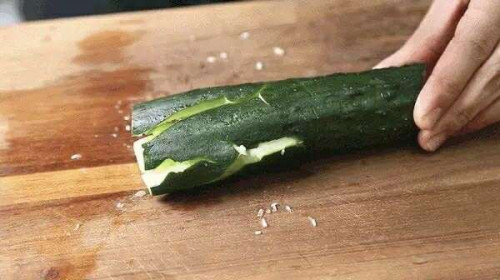 Món ăn ngon từ dưa chuột và móng giò heo.