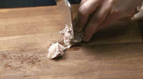 Món ăn ngon từ dưa chuột và móng giò heo.
